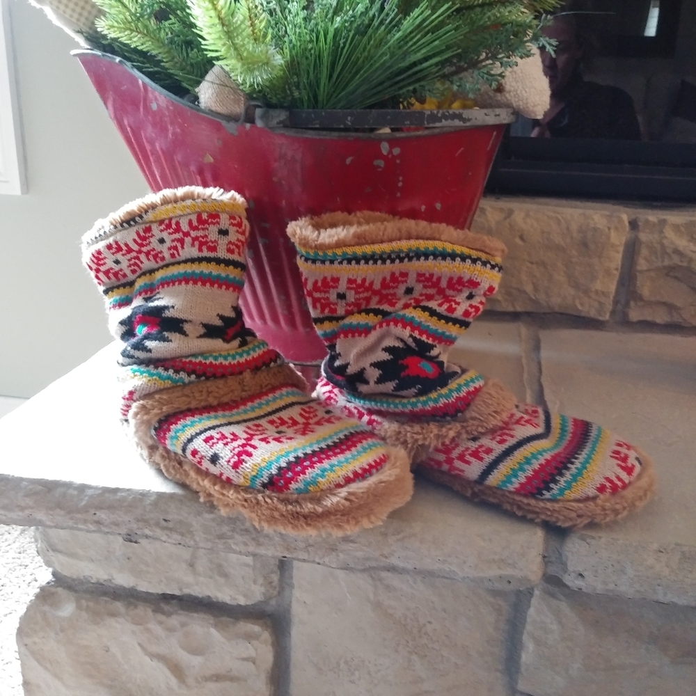 MUK LUKS